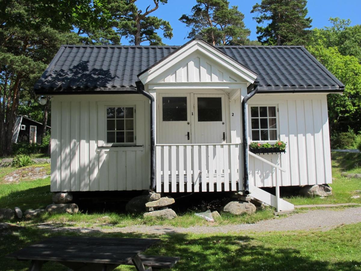 Stenungsoegarden Hostel Stenungsund Exterior photo