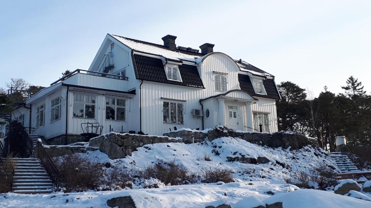 Stenungsoegarden Hostel Stenungsund Exterior photo